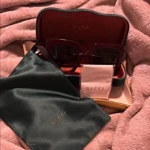 Gucci | Accessories | Gucci Oversized Burgundy Sunglasses W  display picture 3